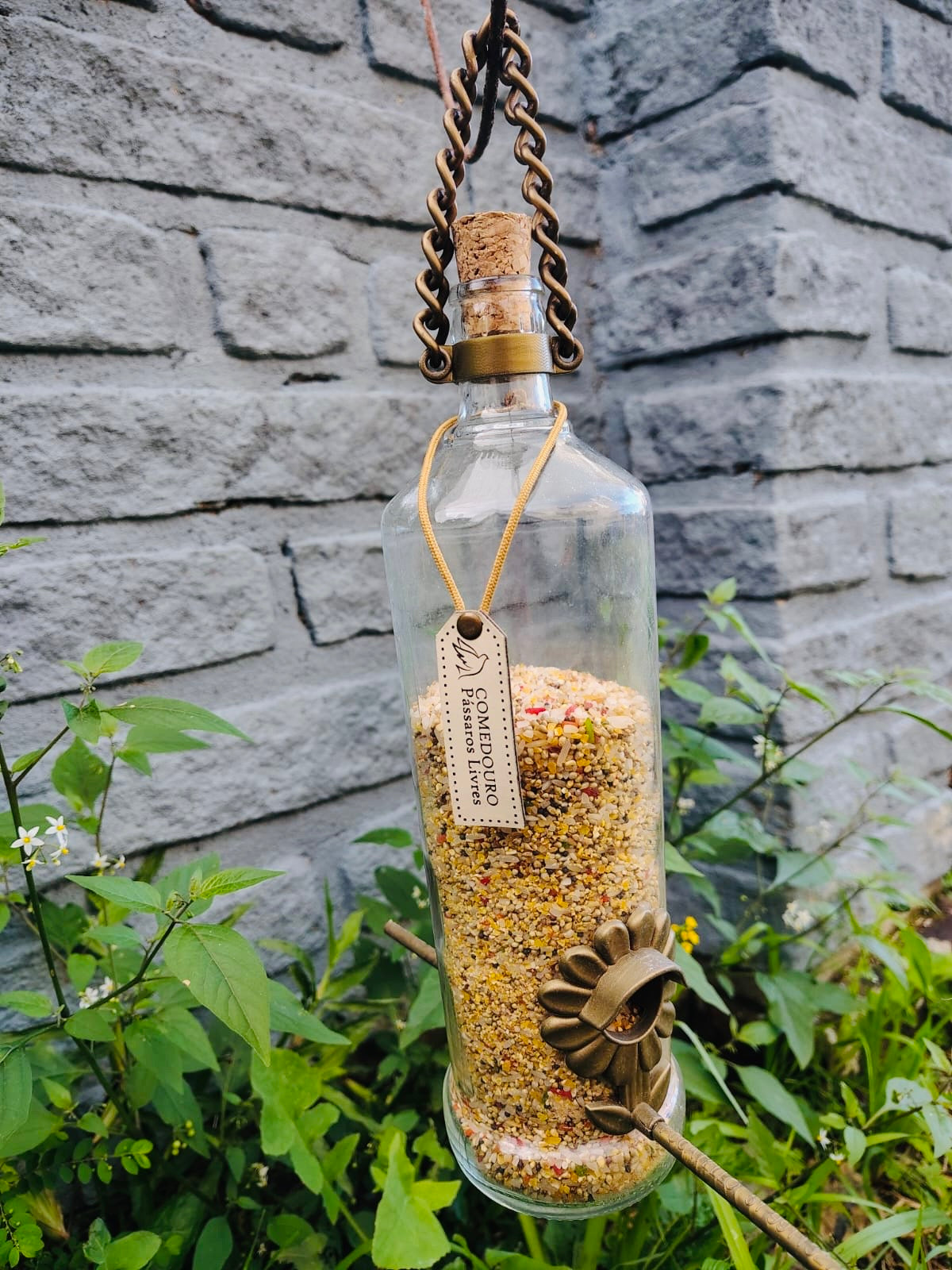 Comedouro Tratador Pássaros Livres – Garrafa De Smirnoff