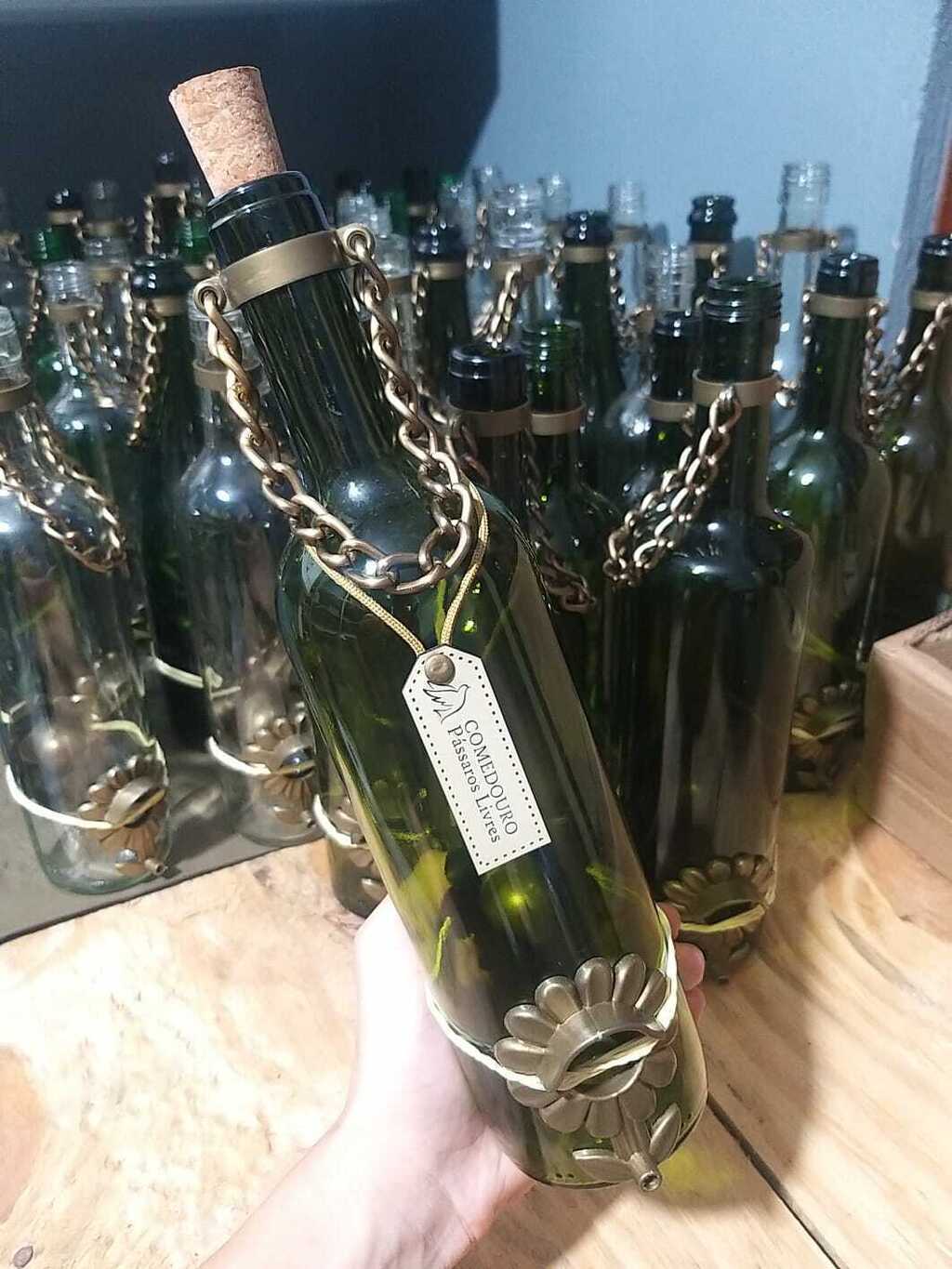 Kit 5 Comedouros Pássaros Livres – Garrafa Vinho Verde